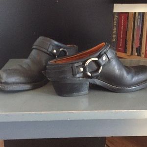 Frye clogs - Black size 8.5